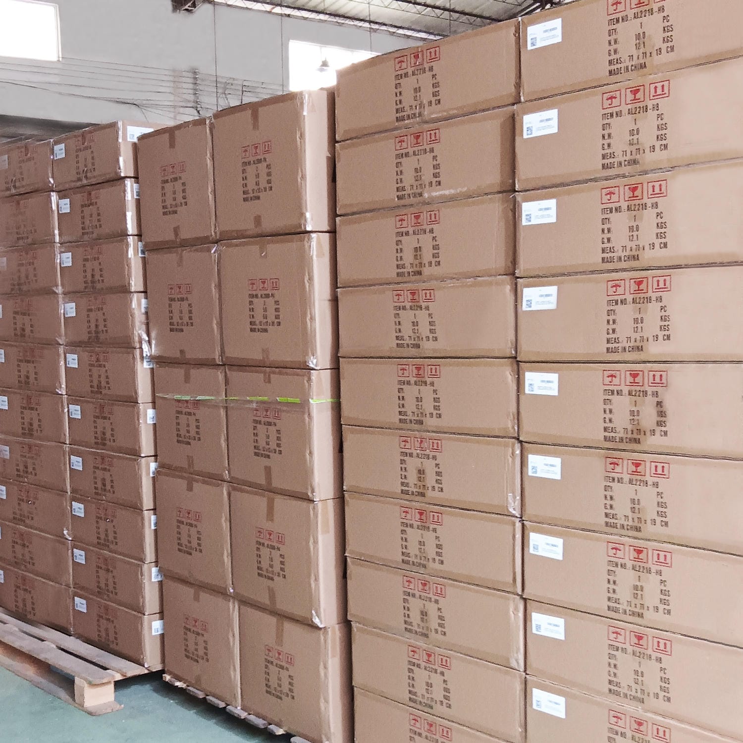 moonca lighting factory,assembly, packing,warehouse